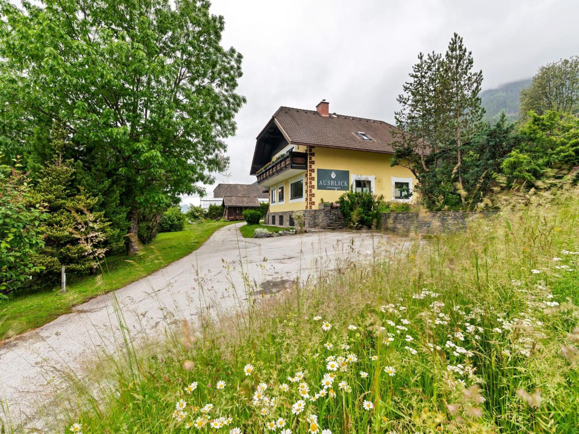 Spacious Apartment In Katschberg Sankt Michael im Lungau Luaran gambar