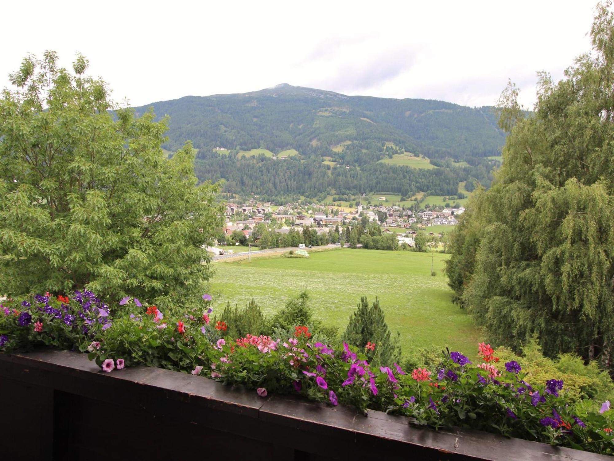 Spacious Apartment In Katschberg Sankt Michael im Lungau Luaran gambar