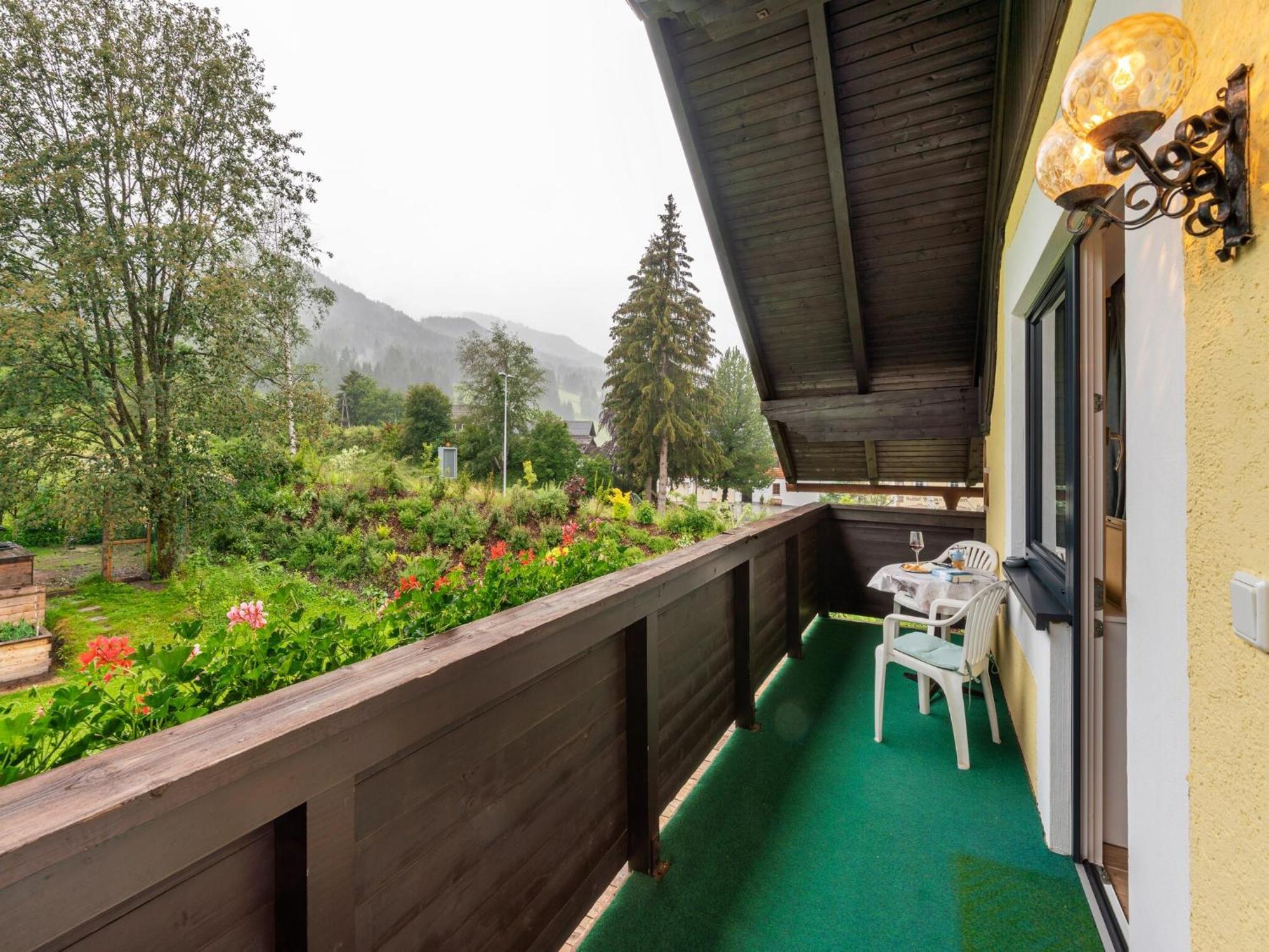 Spacious Apartment In Katschberg Sankt Michael im Lungau Luaran gambar